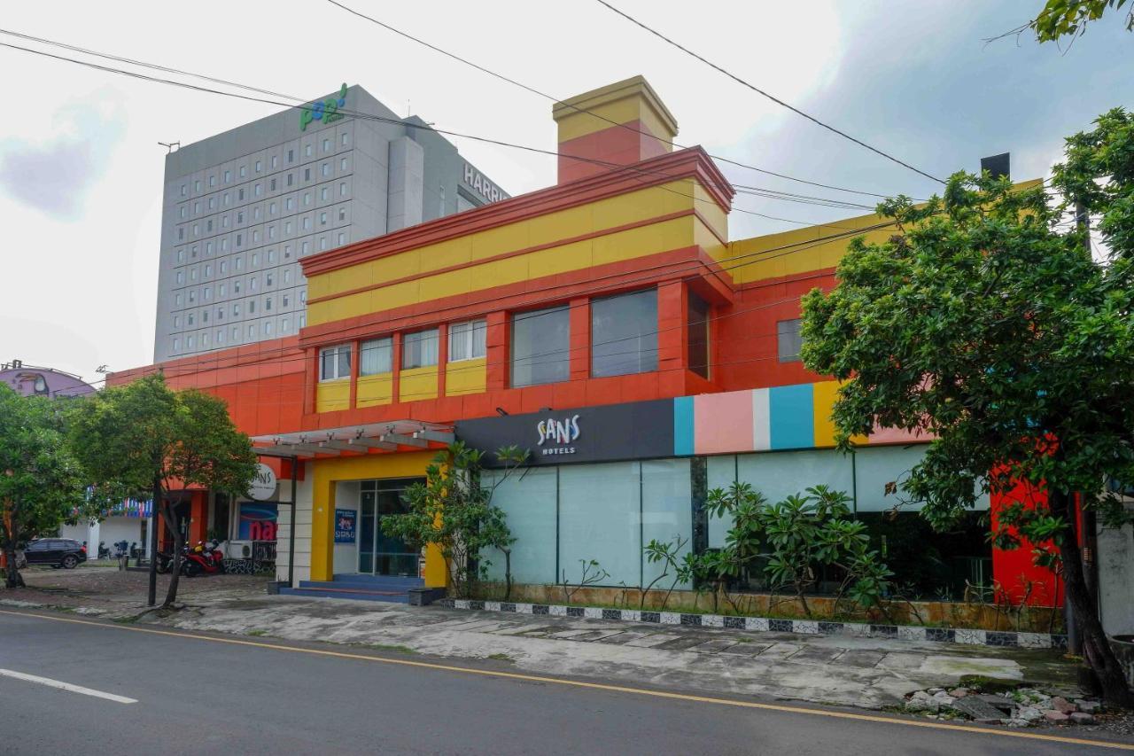 Sans Hotel International Surabaya Gubeng Zewnętrze zdjęcie