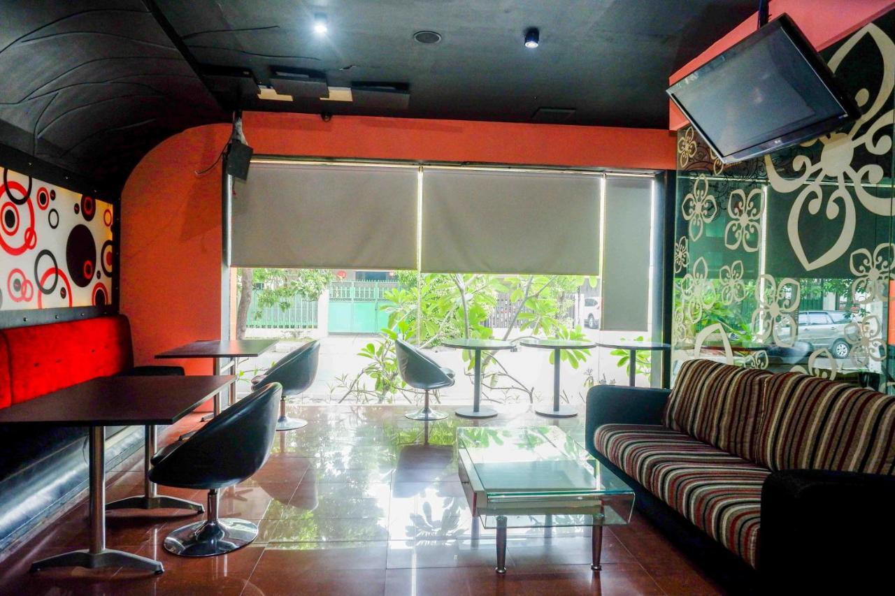 Sans Hotel International Surabaya Gubeng Zewnętrze zdjęcie