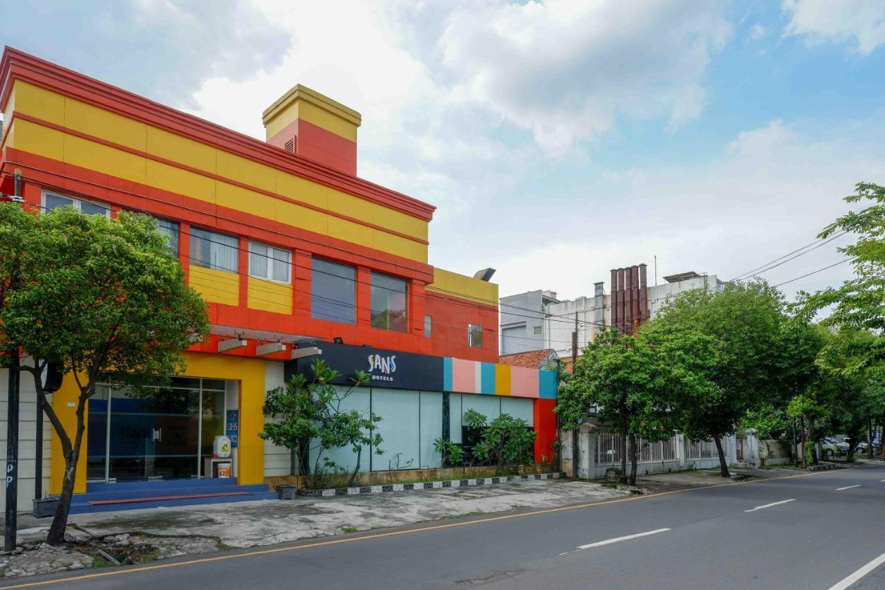 Sans Hotel International Surabaya Gubeng Zewnętrze zdjęcie