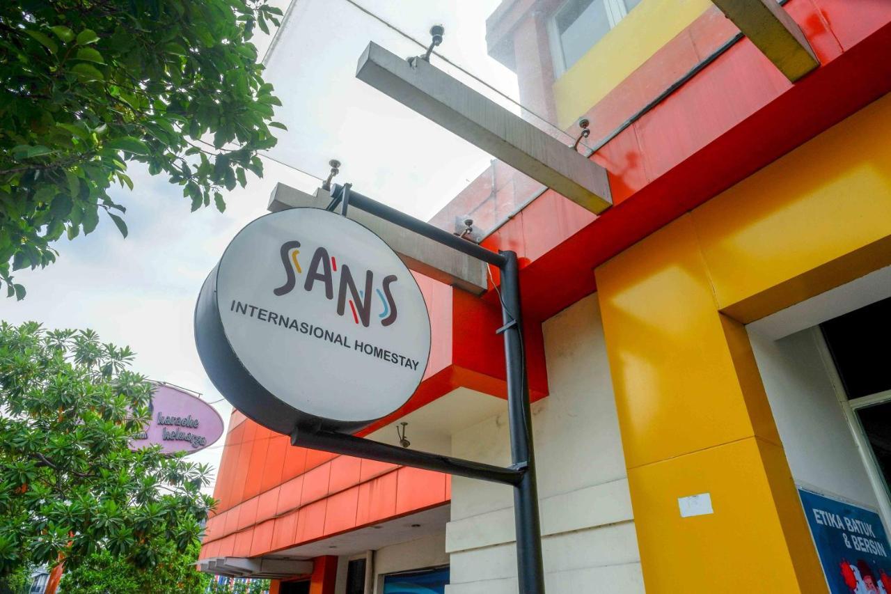 Sans Hotel International Surabaya Gubeng Zewnętrze zdjęcie